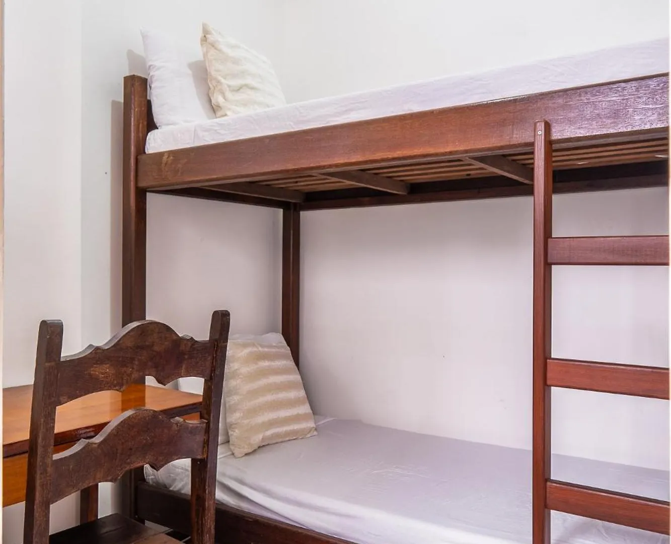 Apartamento 200M Da Praia Do Forte Com Vista, Garagem, Varandas E Wi-Fi 250 Megas Cabo Frío