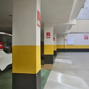Apartamento A 5 Minutos Andando Ate A Praia Do Forte ,1 Quarto, Ar Condicionado,cozinha ,garagem , Ao Lado De Restaurantes E Comercio, Cabo Frio